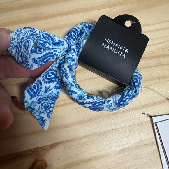 Hemant & Nandita Womens One Size Hair Tie Up Blue Cotton Floral - Picture 2 of 7